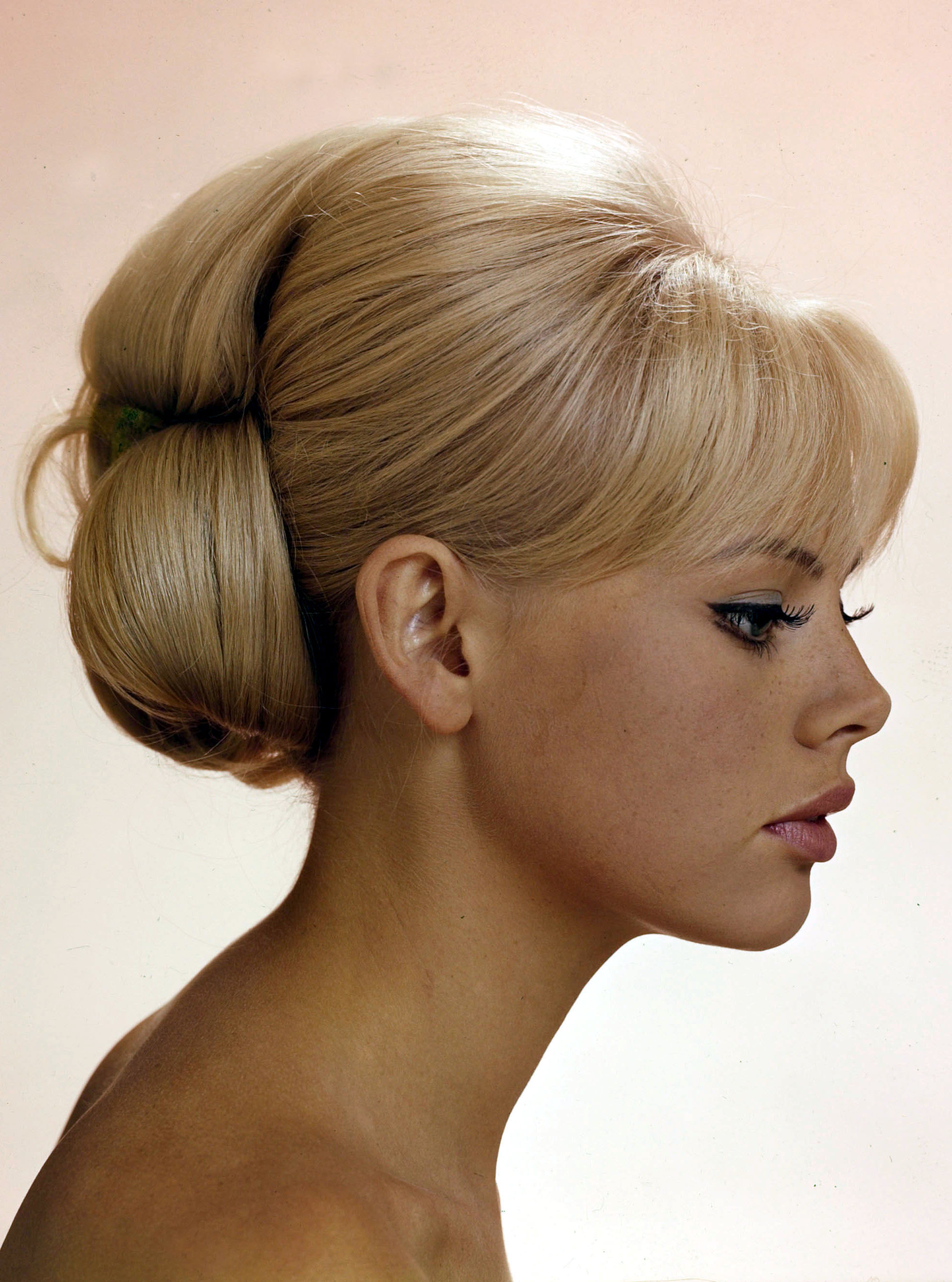 Britt Ekland - Photo Set