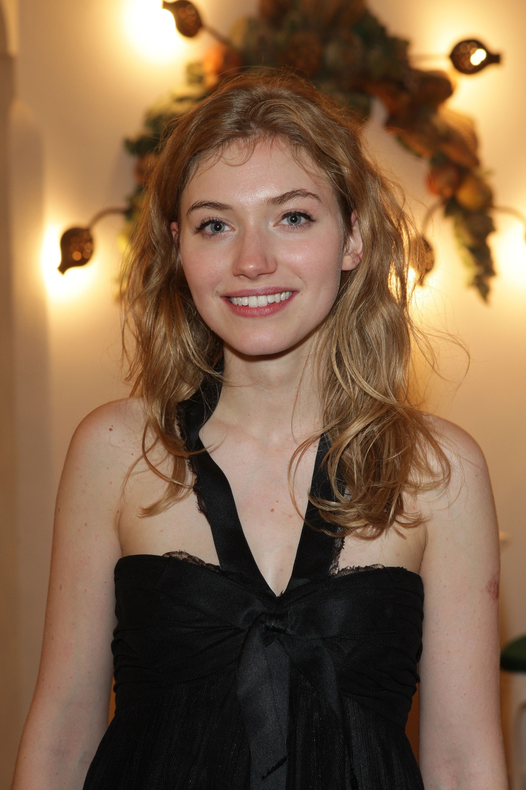 Imogen Poots - Wallpaper Gallery