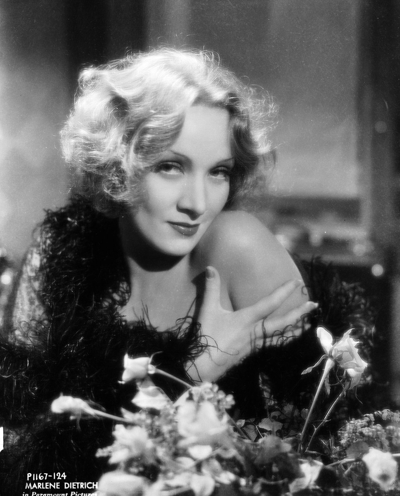 http://www.theplace.ru/archive/marlene_dietrich/img/3169264_10.jpg