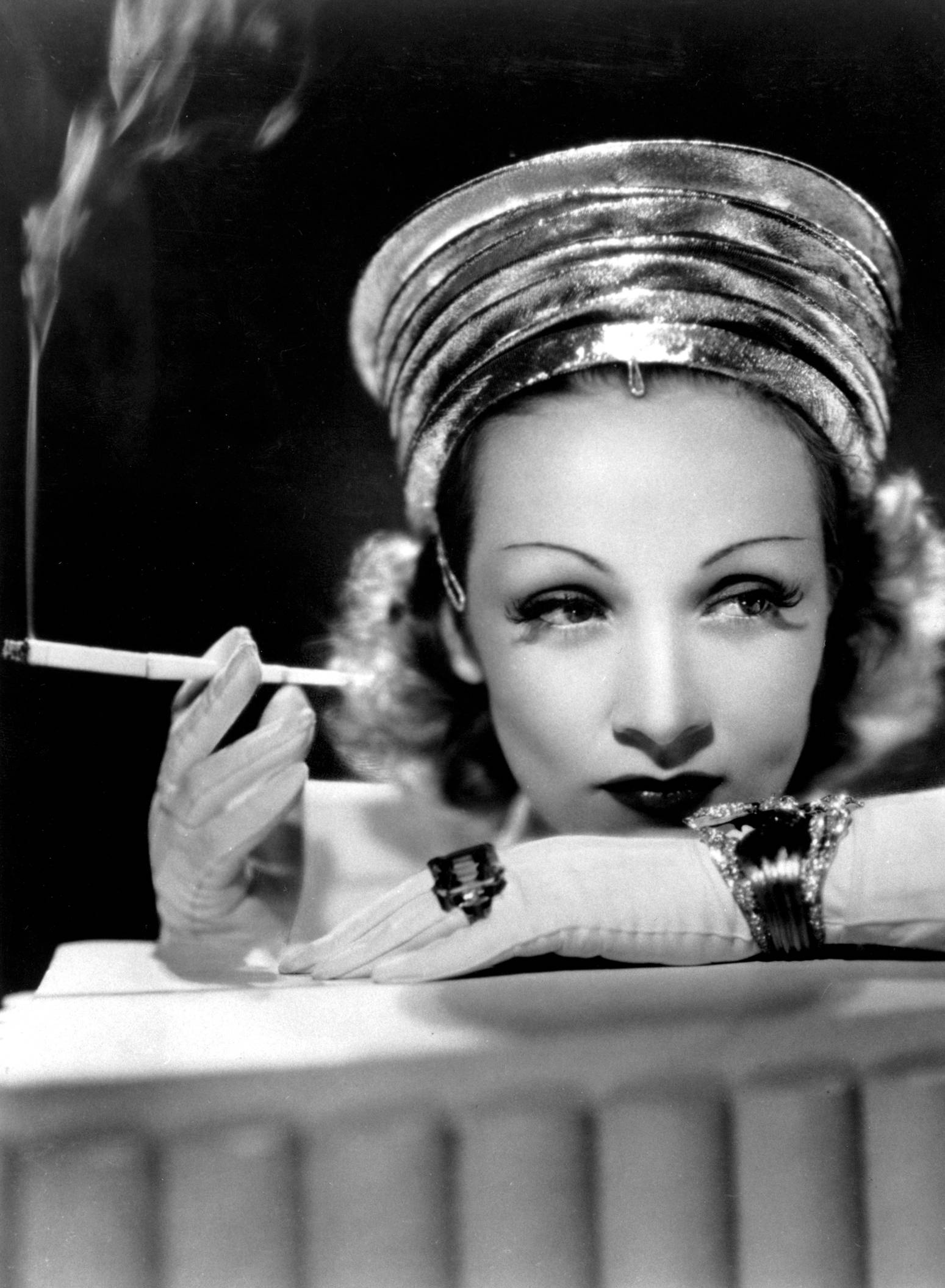   (Marlene Dietrich)