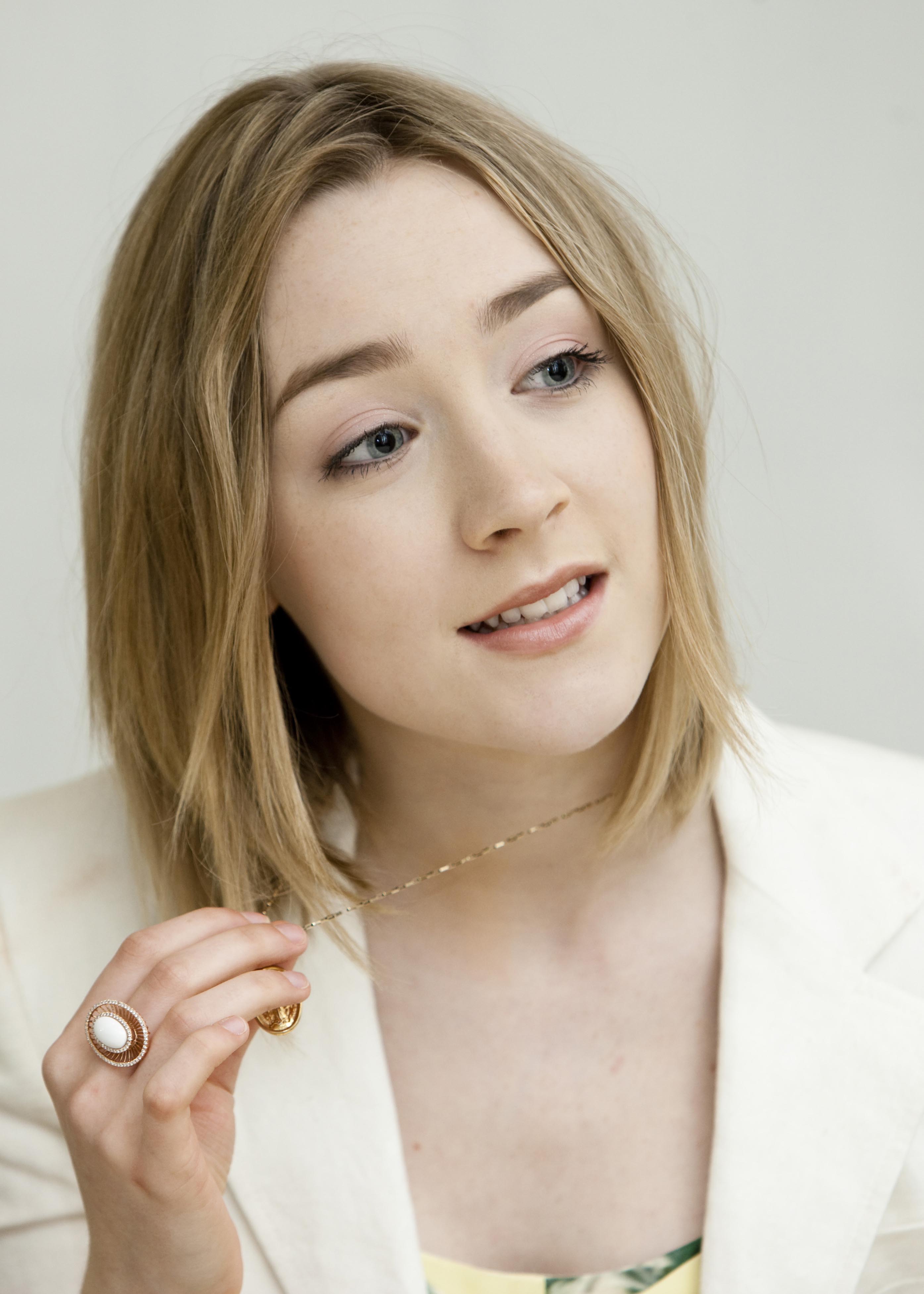 Saoirse Ronan - Picture Colection