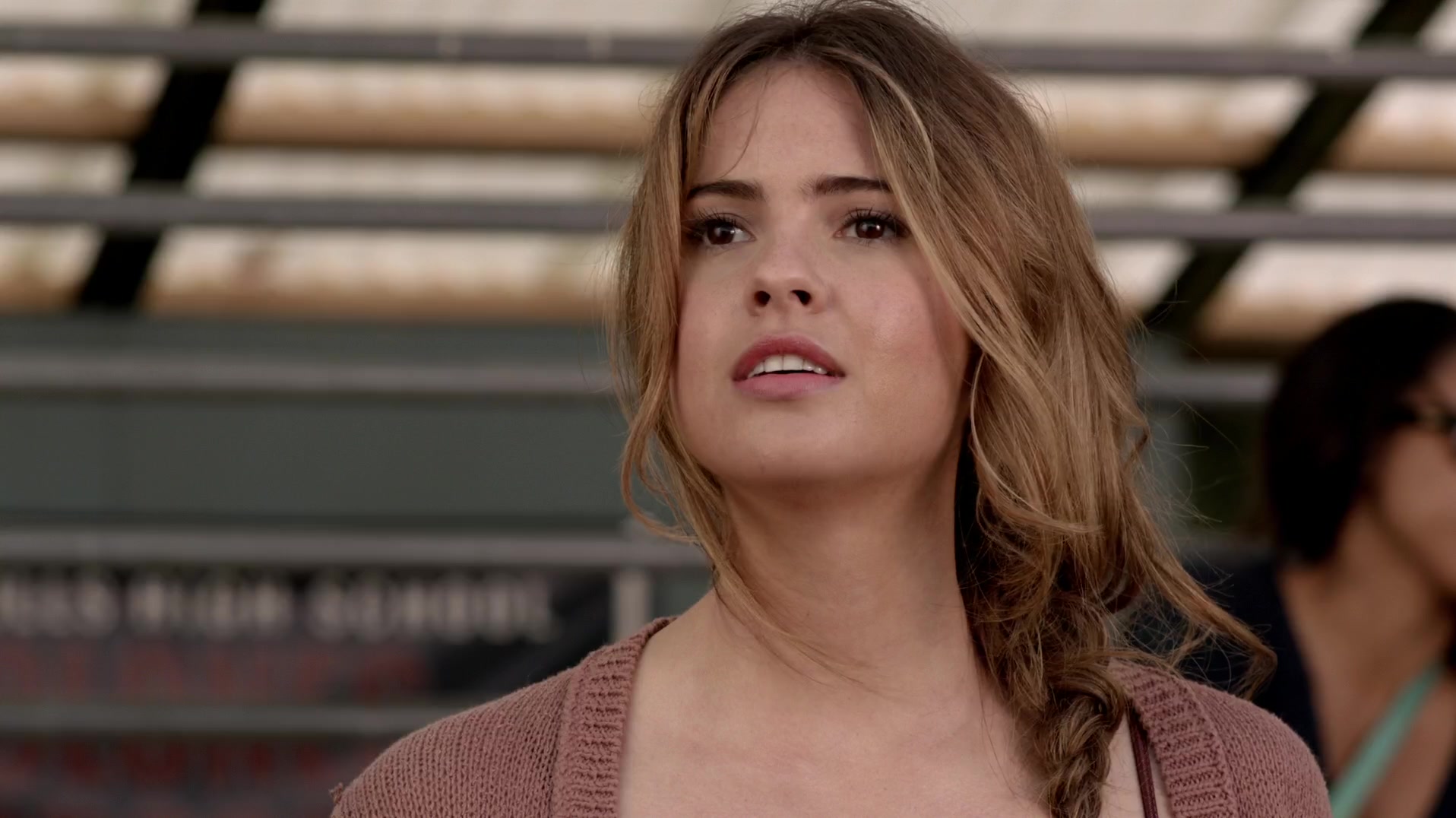 http://www.theplace.ru/archive/shelley_hennig/img/0629.jpg
