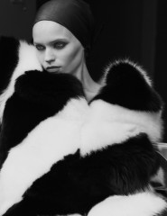Abbey Lee - Vogue Russia November 2019 фото №1230542