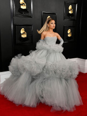 Ariana Grande - 62nd Grammy Awards in Los Angeles 01/26/2020 фото №1243706