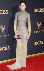 Amanda Crew – Emmy Awards in Los Angeles  фото №996549
