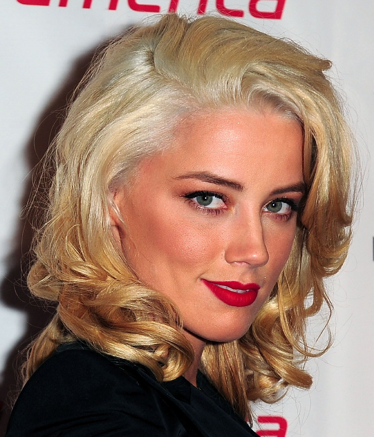 Эмбер Хёрд (Amber Heard)