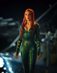 Amber Heard – Aquaman 2018 Promotional Photo фото №966318