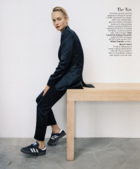 AMBER VALLETTA in Vogue Magazine, September 2019 фото №1209724