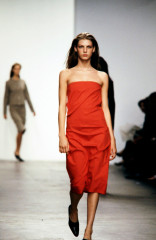Angela Lindvall for Calvin Klein Spring Summer 1999 фото №1383433