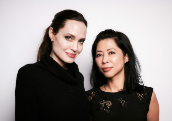 Angelina Jolie - The Contenders - FTKMF Screening in LA 11/04/2017 фото №1009557