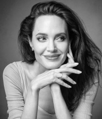 Angelina Jolie - Gavin Bond Photoshoot for BAFTA Awards (2017) фото №1002087