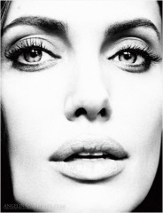 Angelina Jolie фото №769774