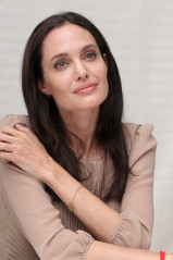 Angelina Jolie фото №858306