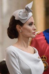 Angelina Jolie at Service Marking Anniversary Of Order Of St Michael 06/28/2018 фото №1082527