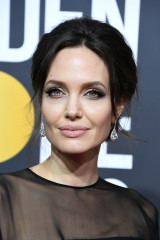 Angelina Jolie фото №1029634
