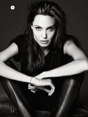 Angelina Jolie фото №750037