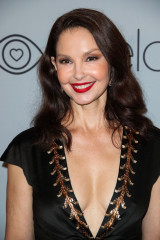 Ashley Judd at Instyle and Warner Bros Golden Globes After-party in Los Angeles  фото №1029177