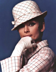 Audrey Hepburn фото №400372