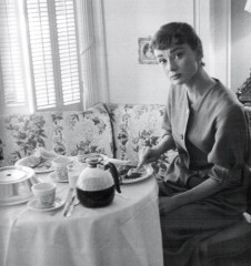 Audrey Hepburn фото №513498
