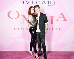 Bailee Madison – Bvlgari Celebrates New Fragrance ‘Omnia Pink Sapphire’ in LA фото №1060525