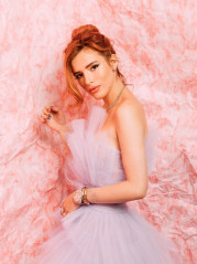 Bella Thorne – Daily Front Row’s Fashion Media Awards Portraits in NYC  фото №1002582