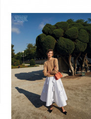 Bette Franke for Harper's Bazaar España September 2023 фото №1378277