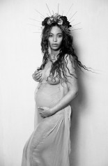 Beyonce – Maternity Photoshoot 2017 фото №937656