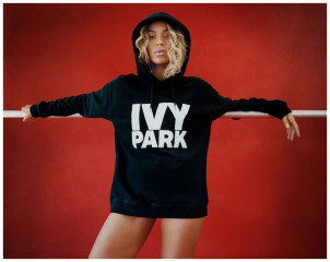 Beyonce – Ivy Park Autumn/Winter 2016-2017 Collection фото №925778