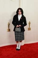Billie Eilish – Oscars 2024 Red Carpet фото №1391029