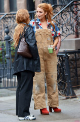 Blake Lively - It Ends With Us (2024) On Set in Hoboken, New Jersey 06/09/2023 фото №1371762