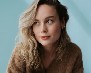 Brie Larson by Erik Carter for The New York Times // 2021 фото №1296795