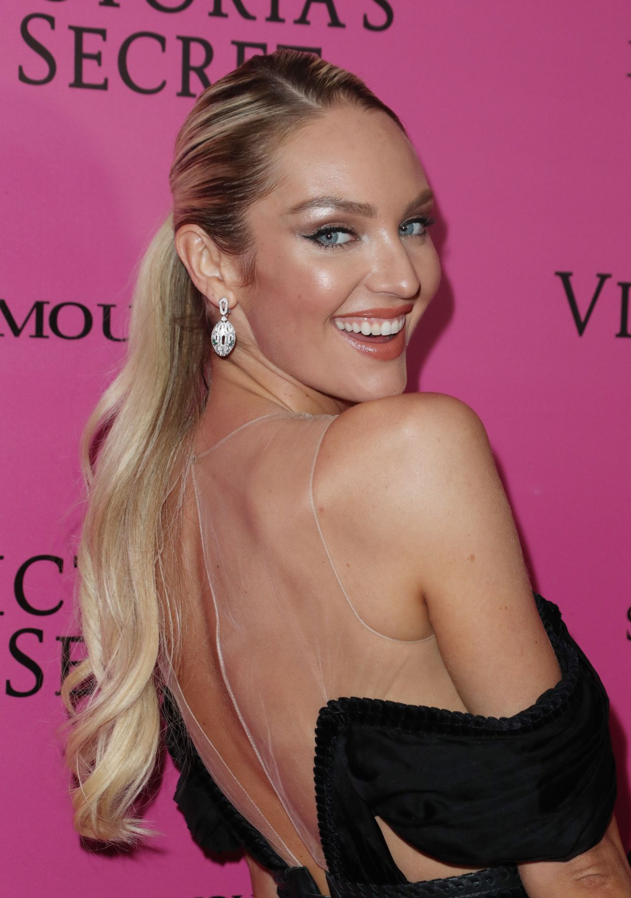 Кэндис Свэйнпол (Candice Swanepoel)