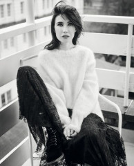Carice van Houten – Country & Town House Magazine April 2019 фото №1150804