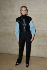 Cate Blanchett – Louis Vuitton Show, PFW in Paris  фото №1000520