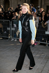 Cate Blanchett – Louis Vuitton Show, PFW in Paris  фото №1000519