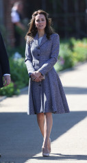 Catherine, Duchess of Cambridge фото №1210592