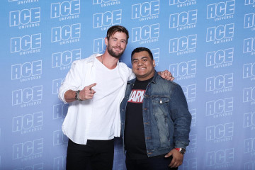Chris Hemsworth - ACE Comic Con in Chicago 10/12/2019 фото №1226252