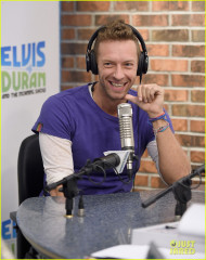 Chris Martin - Elvis Duran and the Morning Show in New York 11/24/2015 фото №1171037