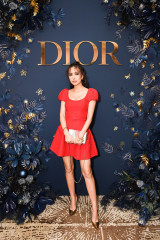 Christian Serratos-Dior Beauty Celebrates J’adore With Holiday Dinner фото №1328461