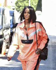 CIARA Shows New Short Haircut at a Photoshoot in Los Angeles 08/14/2019 фото №1209931