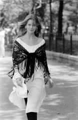 Claudia Schiffer ~ DKNY Resort 1990 Sportswear Advance Preview by Kyle Ericksen фото №1387905
