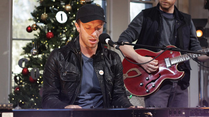 Coldplay - BBC Radio 1 Live Lounge Christmas in London 12/19/2013 фото №1208986