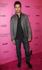 Colin Egglesfield - The Reveal of the What Is Sexy List by VS in LA 05/12/2011 фото №1279065