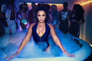 Demi Lovato – Photoshoot for Sorry Not Sorry, July 2017 фото №984087