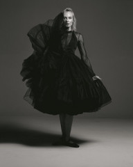 Diane Kruger by Mark Seliger for Vogue Greece // 2021 фото №1286048