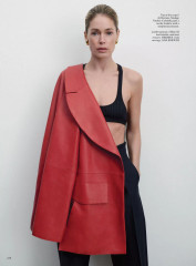 Doutzen Kroes in British Vogue, March 2024 фото №1388403