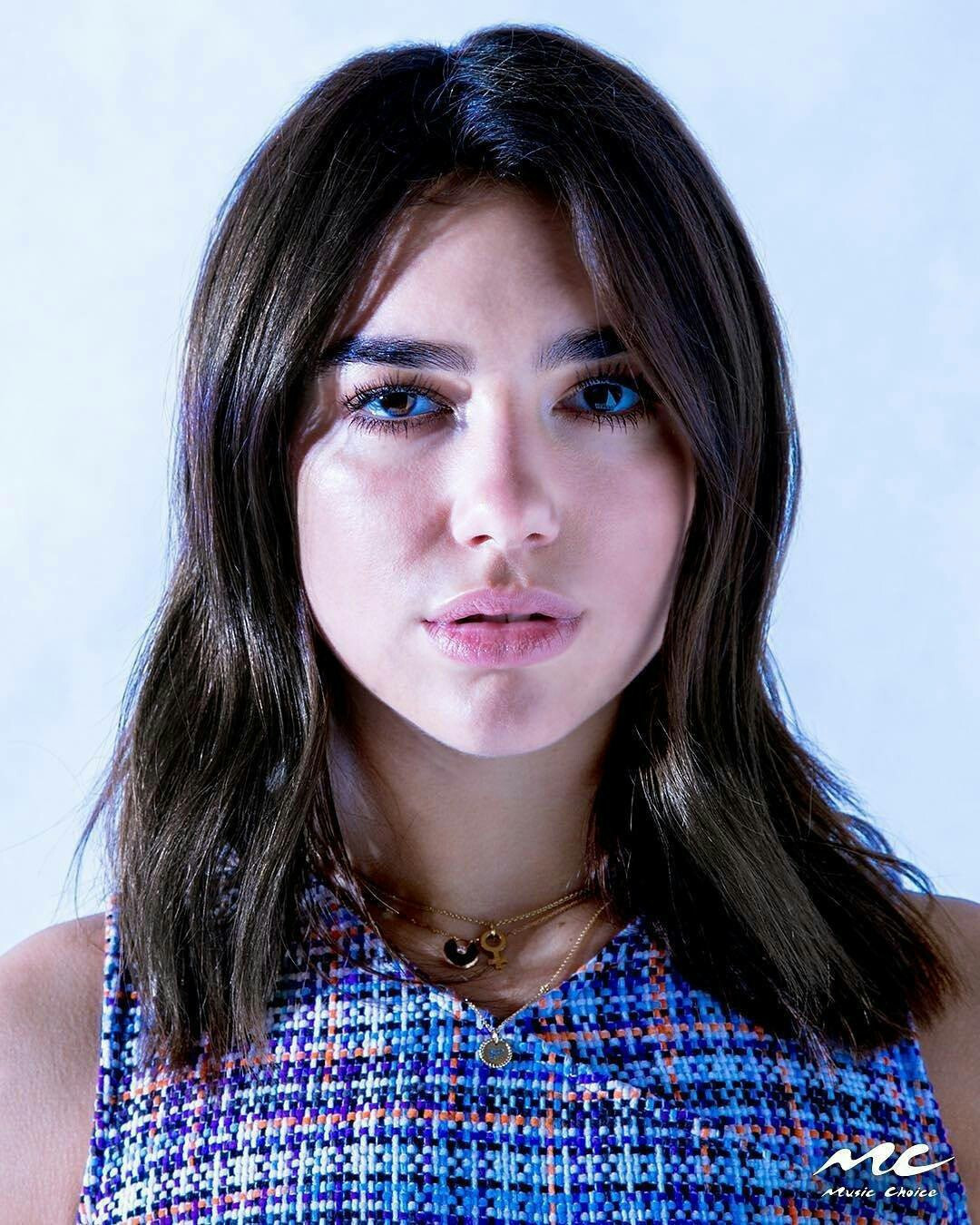 Дуа Липа (Dua Lipa)