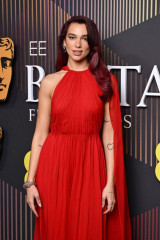 Dua Lipa – EE Bafta Film Awards 2024 in London фото №1388806