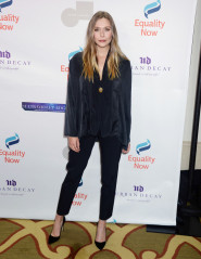 Elizabeth Olsen – Equality Now’s ‘Make Equality Reality’ Gala in Beverly Hills фото №927584