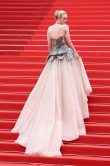 Elle Fanning ~ 76th annual Cannes Film Festival  фото №1370414